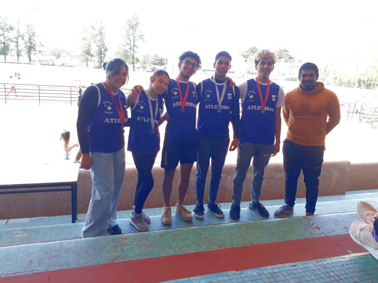 DEPORTE /  La Escuela Municipal de Atletismo obtuvo 5 podios en el Torneo Provincial de la Federación Atlética Metropolitana