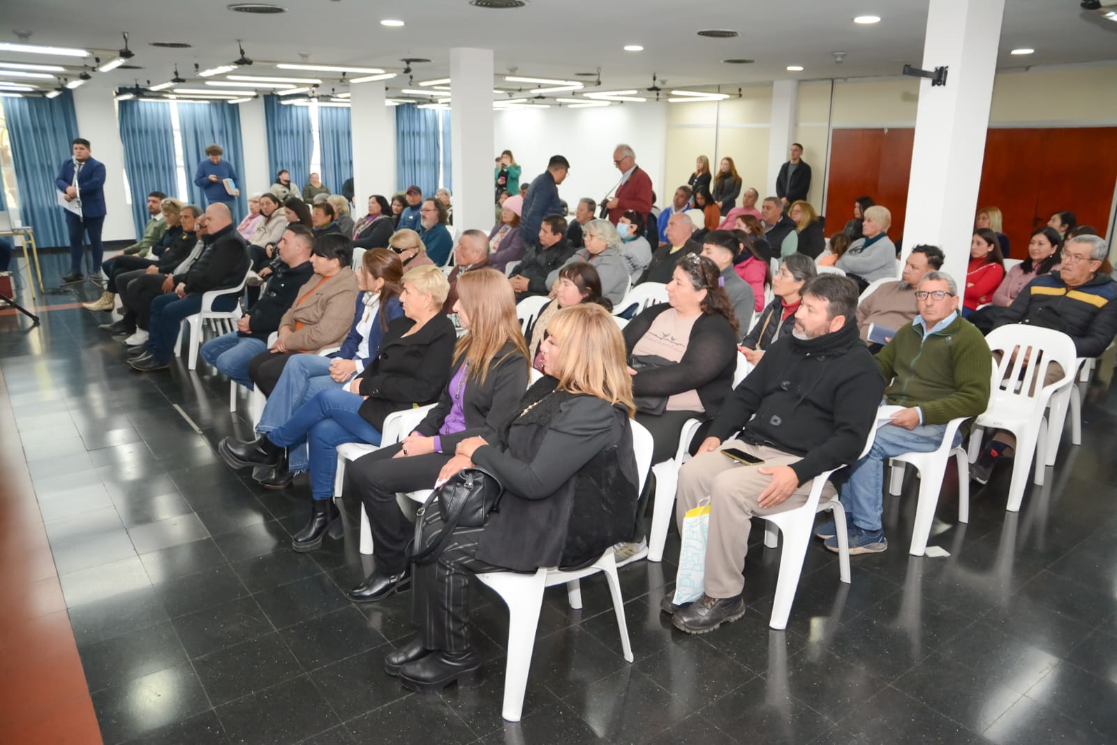 #RegularizaciónDominial | LA INTENDENTE BLANCA CANTERO PRESIDIÓ ACTO DE ENTREGA DE ESCRITURAS A FAMILIAS DE PRESIDENTE PERÓN