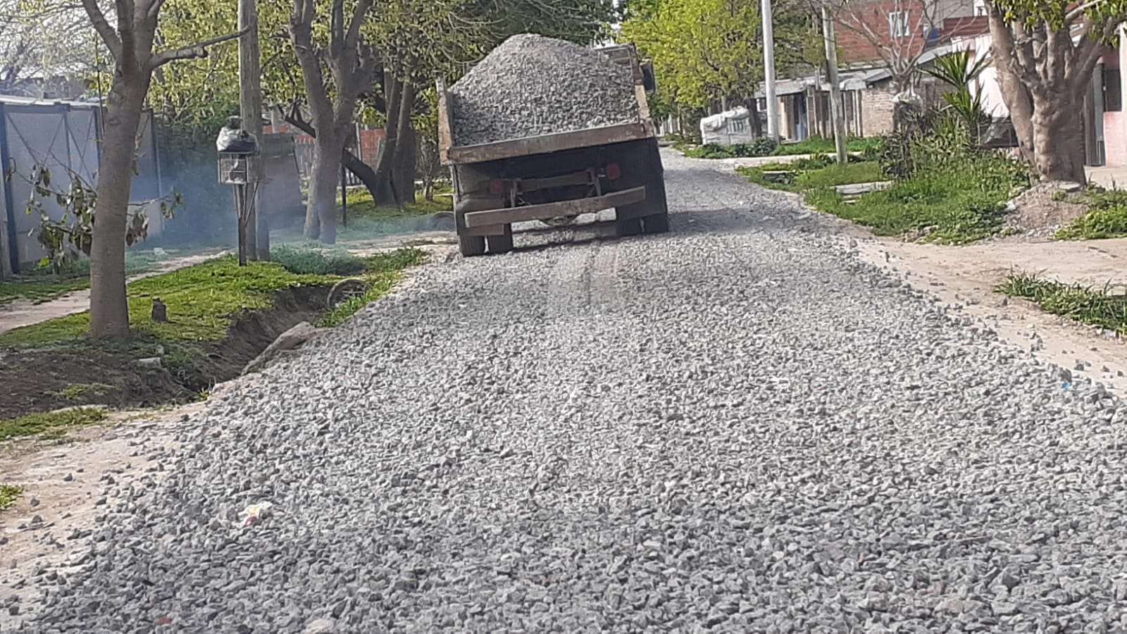 #ServiciosPúblicos / MEJORADO DE CALLES EN EL BARRIO AMÉRICA UNIDA