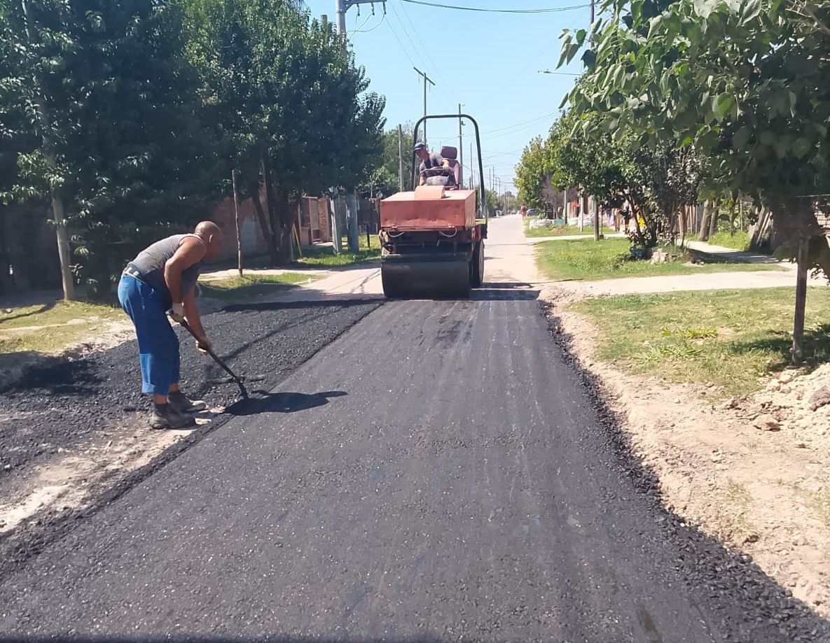 Servicios Públicos / EL MEJORADO DE CALLES NO SE DETIENE EN PRESIDENTE PERÓN